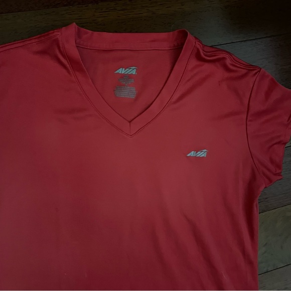 Lot of  2 Women’s Avia Athletic Tops Small Short Sleeve V Neck Shirts Running - Picture 4 of 8